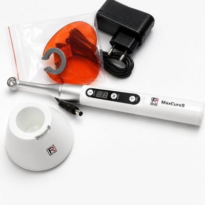 MaxCure -  Curing Light — Équipements